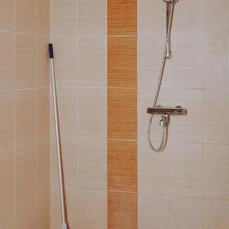 Kevade With Sauna 게스트하우스 4*